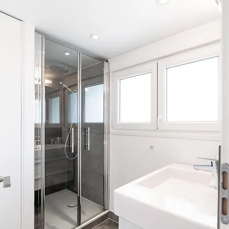 Haus Kirchplatz 4 By Premium 公寓 采尔马特