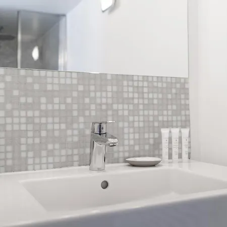Haus Kirchplatz 4 By Premium * 采尔马特