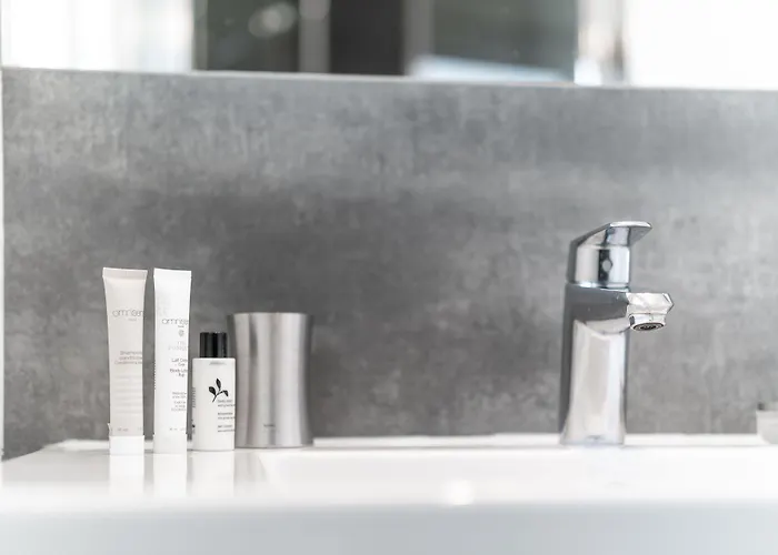 Haus Kirchplatz 4 By Premium * 采尔马特